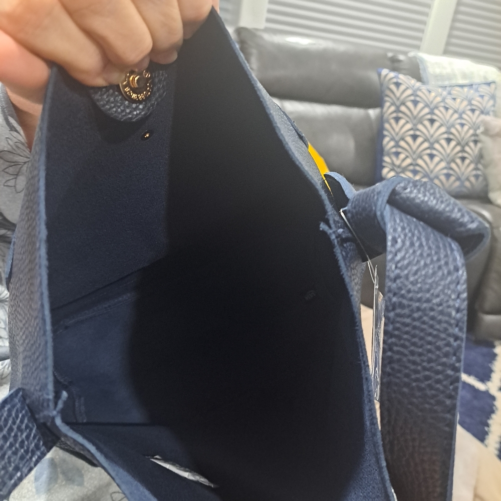 Navy Blue Ulta Tote - Picture 2 of 4